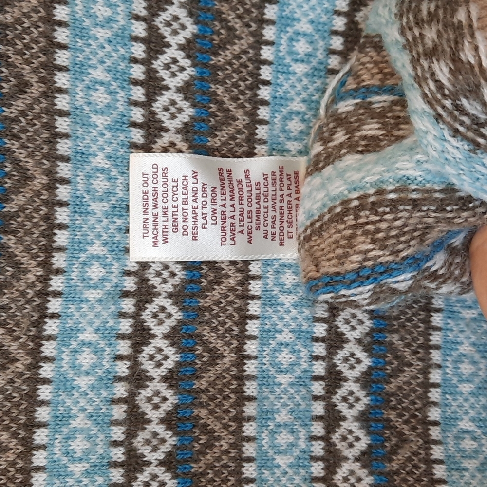 NORTHERN REFLECTIONS Striped Knit Sweater - Picture 6 of 7